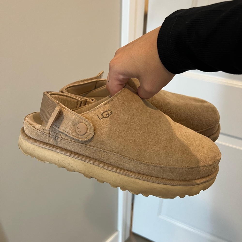 Ugg Goldsenstar clogs